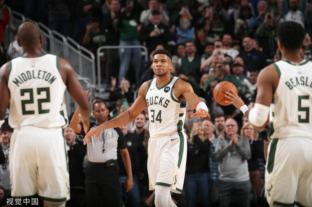 赛车——F1嘉年华和“致敬F1中国大奖赛”主题车展在沪举行.