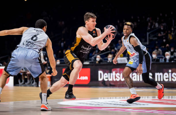 看辽宁队的 看辽宁队的